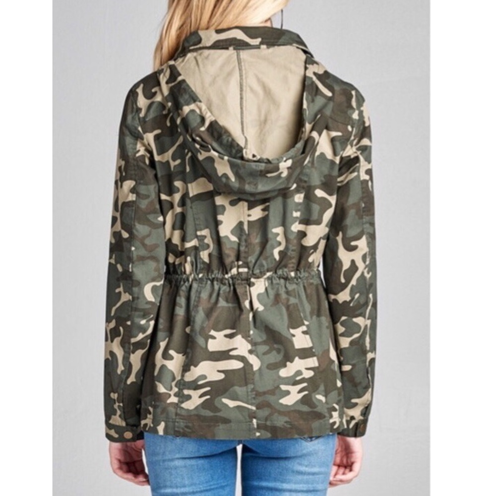LAST MEDIUM ❣️CAMO PRINT JACKET - Picture 6 of 7